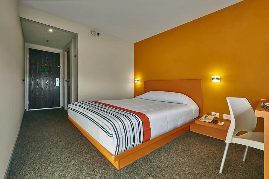 City Express Junior By Marriott Leon Centro De Convenciones Exterior photo