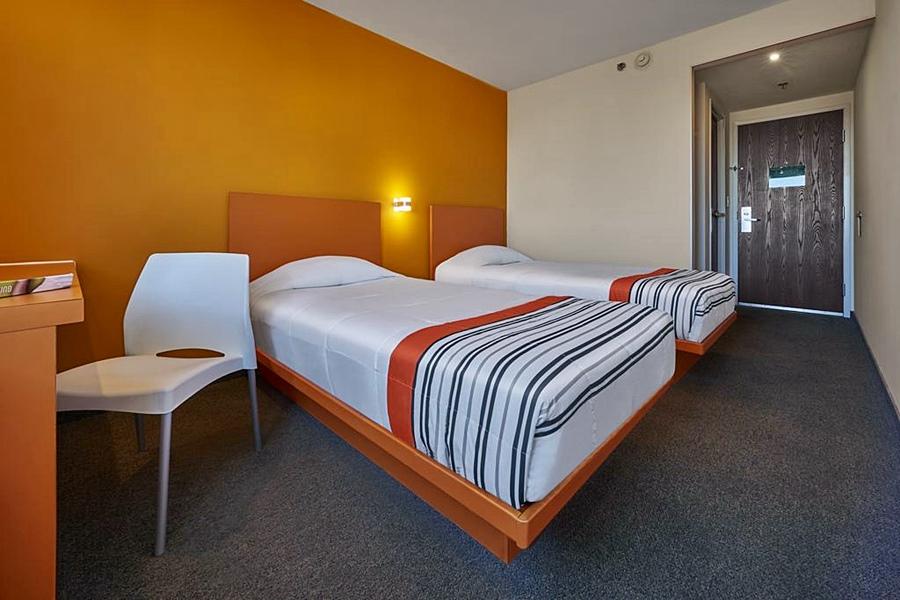 City Express Junior By Marriott Leon Centro De Convenciones Exterior photo