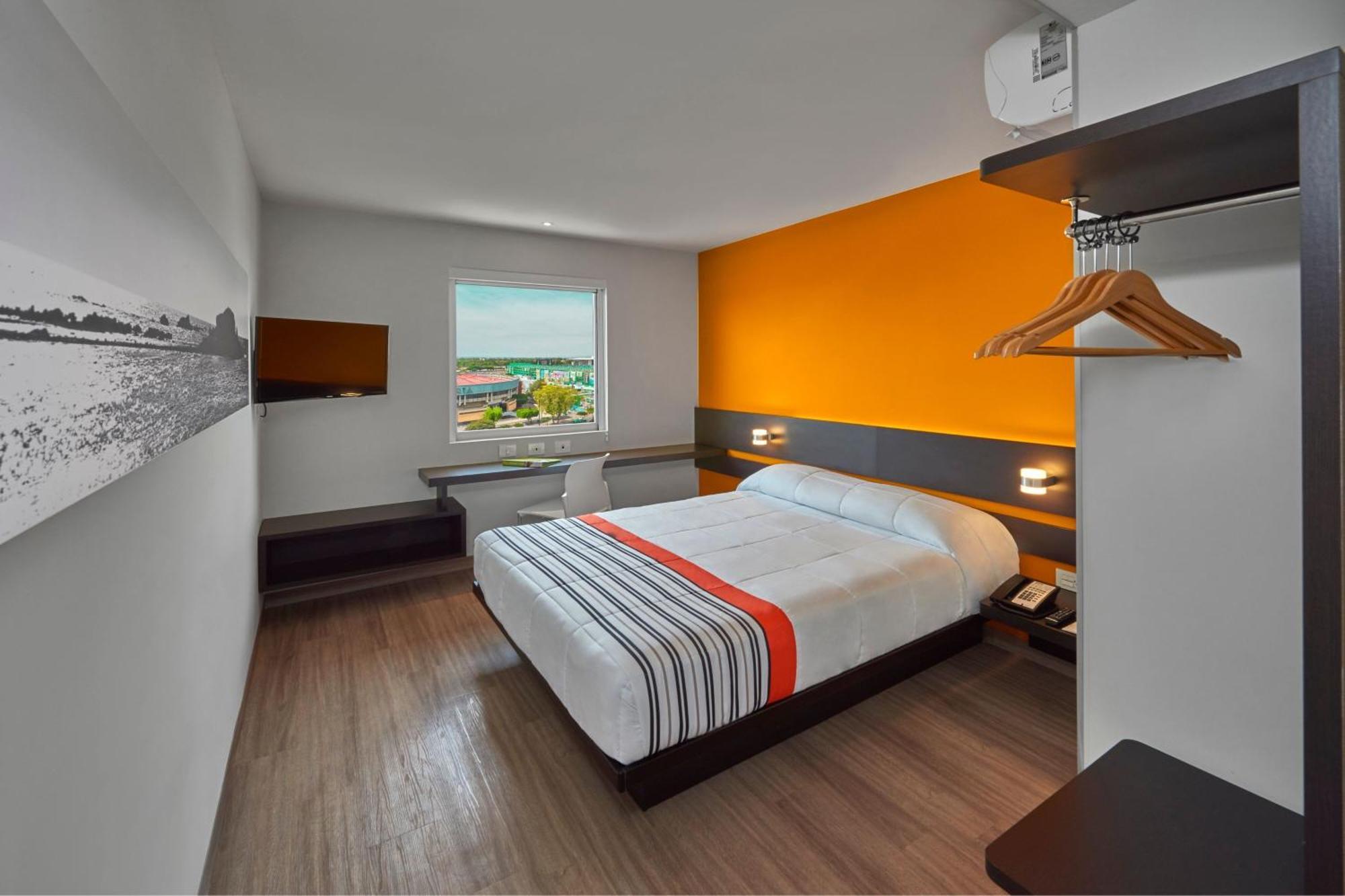 City Express Junior By Marriott Leon Centro De Convenciones Exterior photo