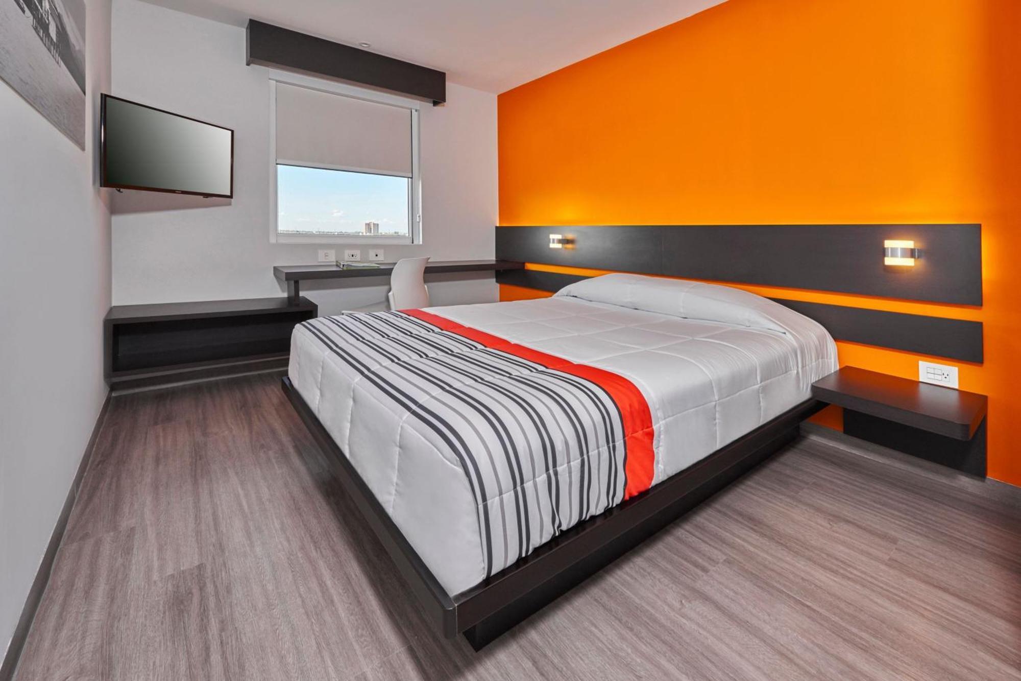 City Express Junior By Marriott Leon Centro De Convenciones Exterior photo
