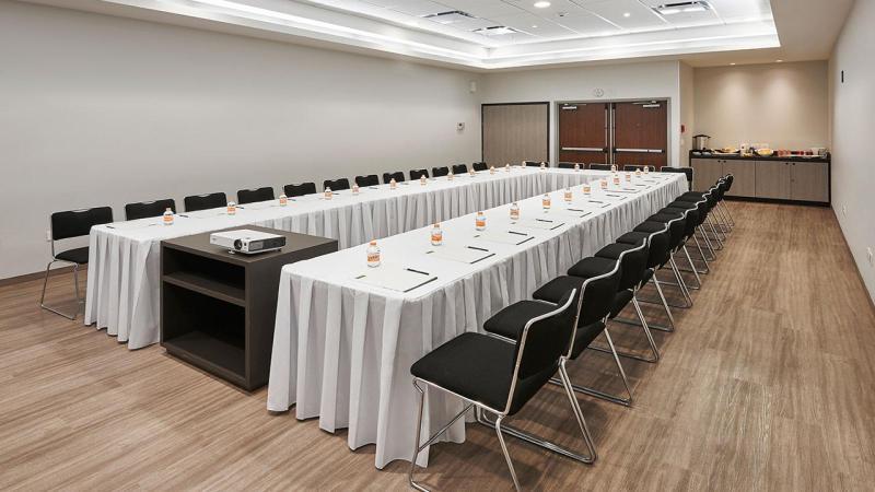 City Express Junior By Marriott Leon Centro De Convenciones Exterior photo